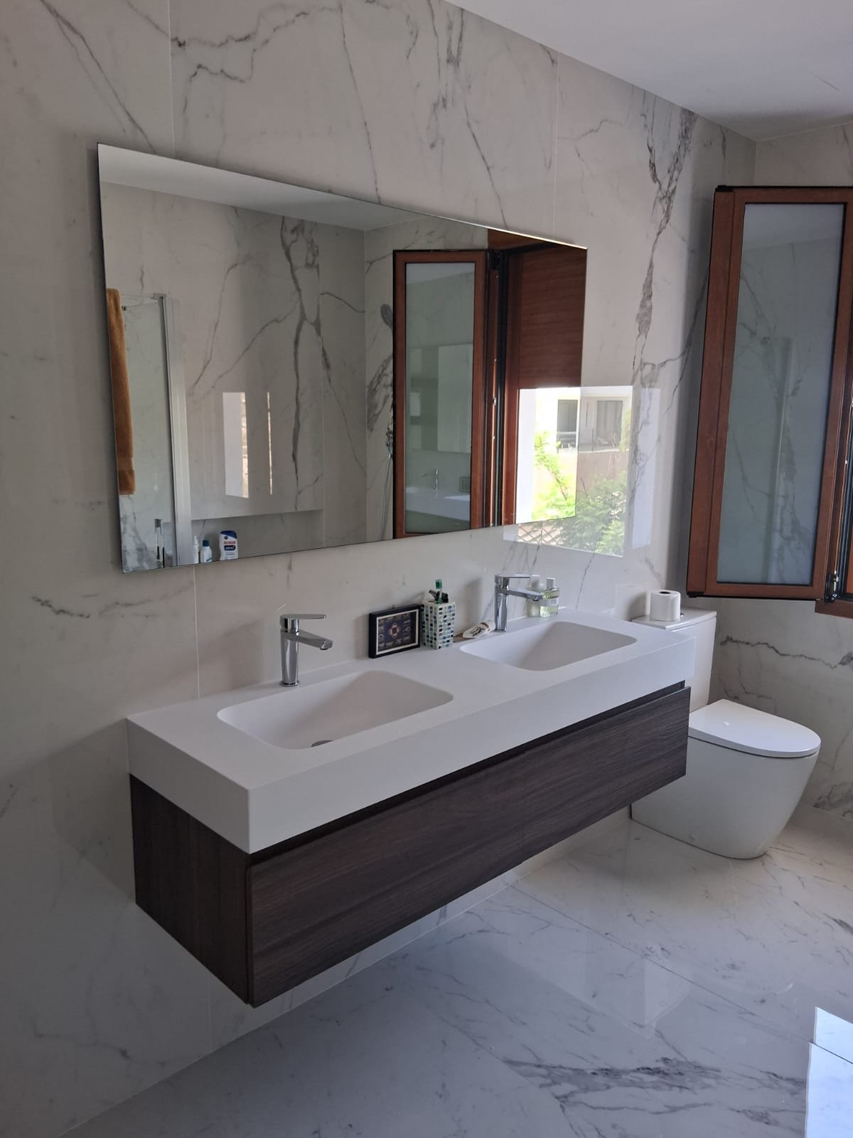 empresa de instalaciones en Almería,instaladores en Vera,reformas en Garrucha,montajes profesionales en Mojácar,instalación de mamparas y muebles empresa de instalaciones en Almería